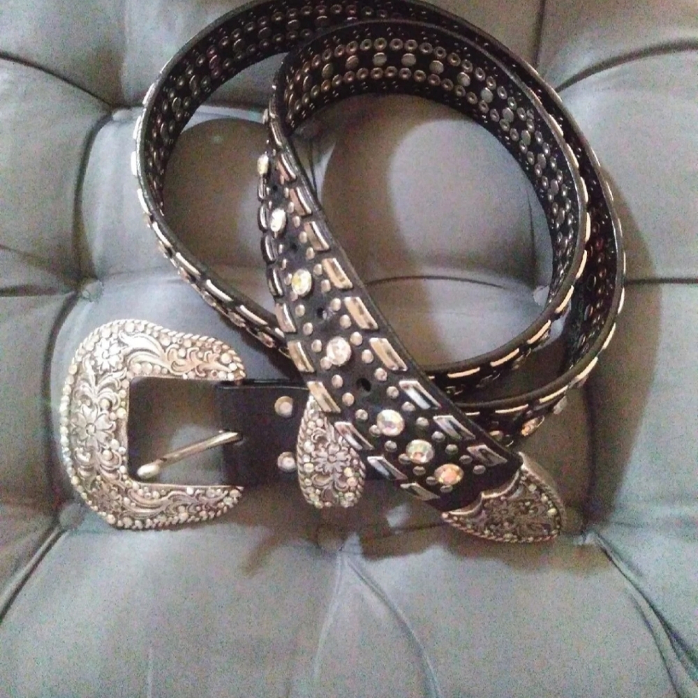 Nocona leather studded rhinestone embellished belt